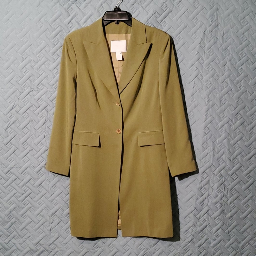 Votre Nom... Trench Coat.